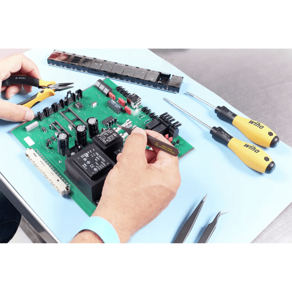 Set 4 pensete de precizie antistatice, WIHA Professional ESD 32349